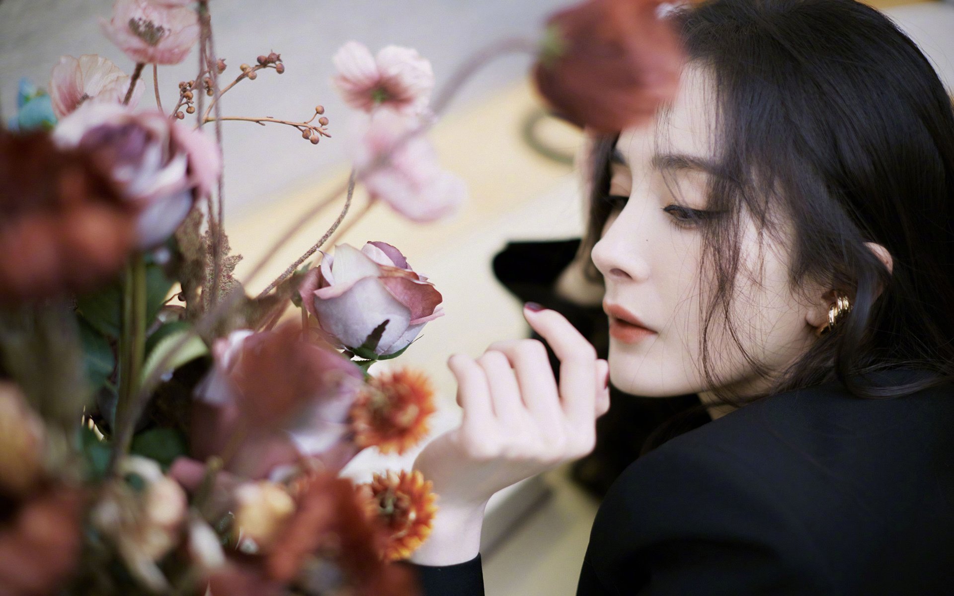 是否应加强对青少年球员经纪人管理,关于加强青少年足球工作的意见